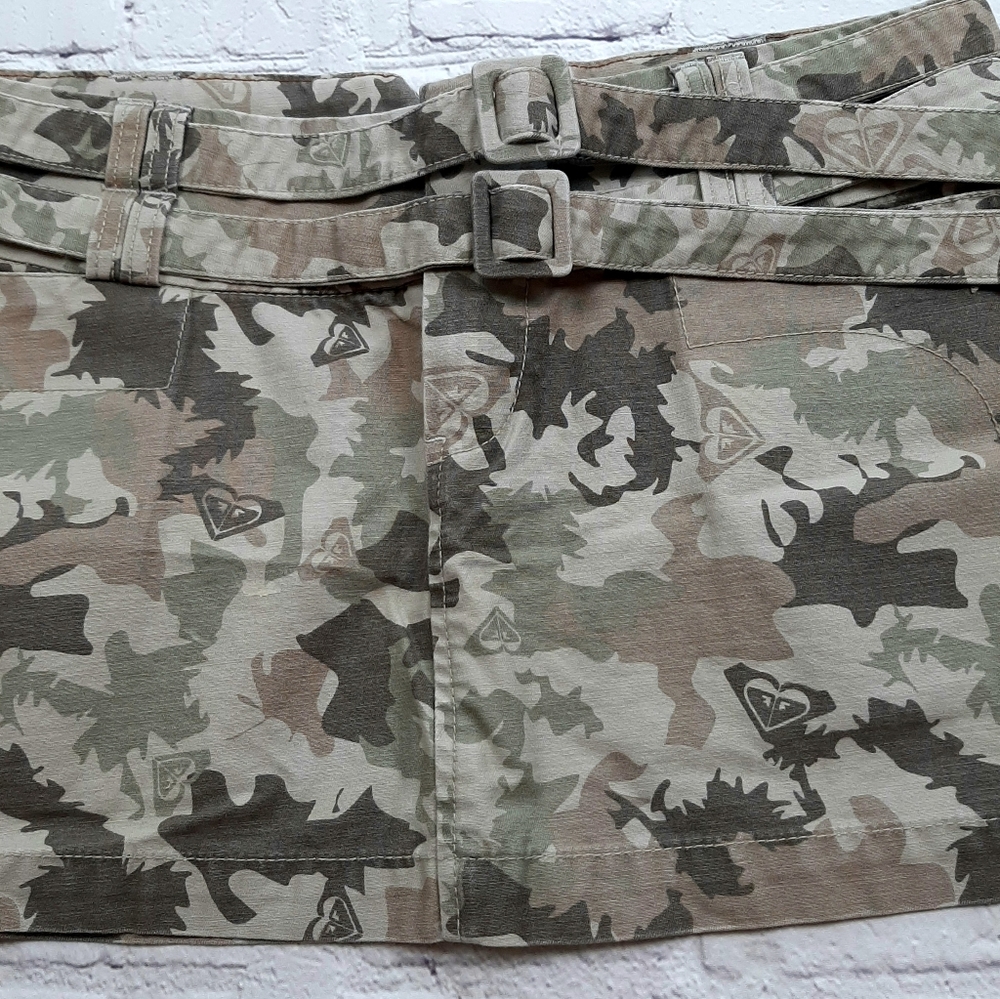 Quick silver camo mini skirt